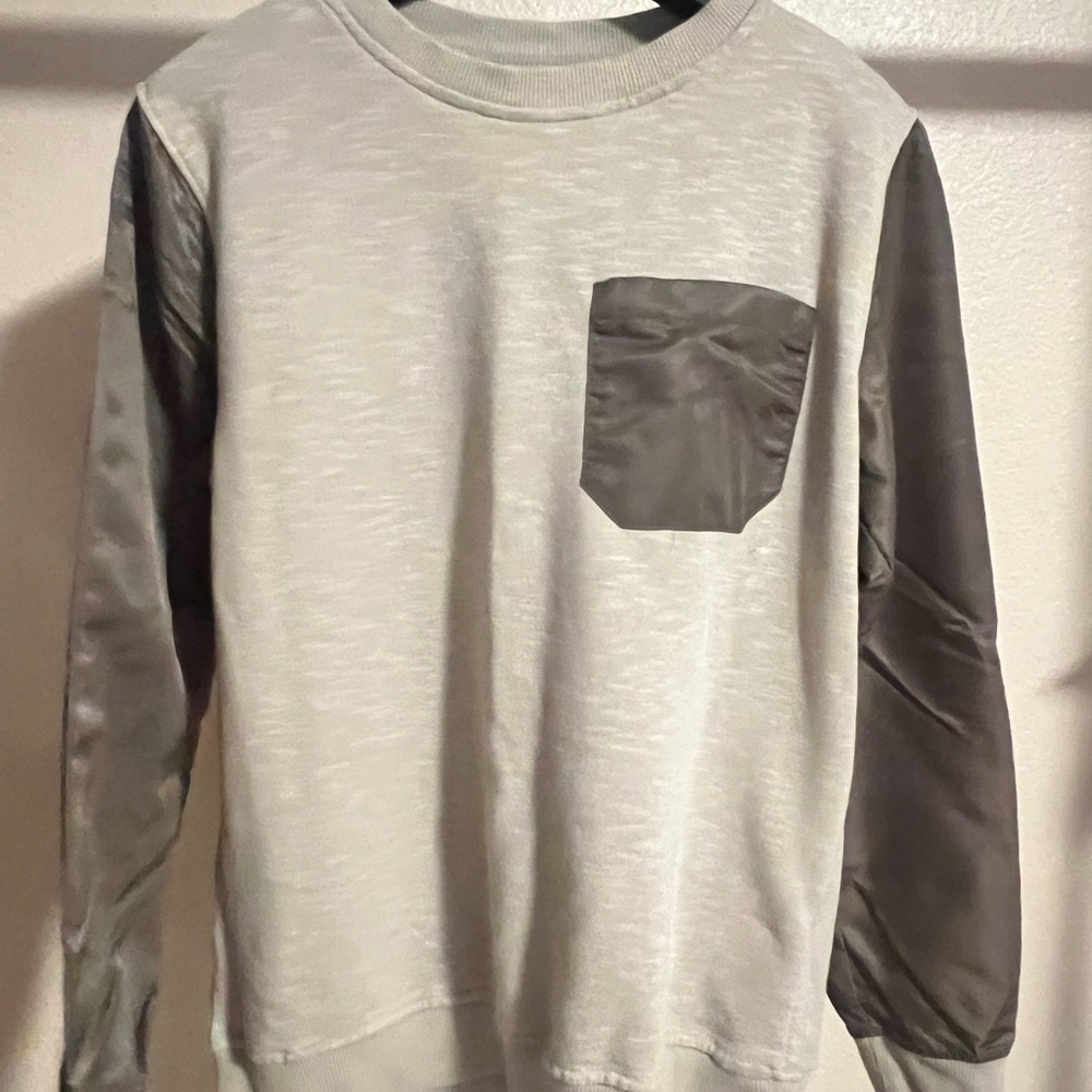 5th & Ryder Elwood Pocket Sweatshirt
